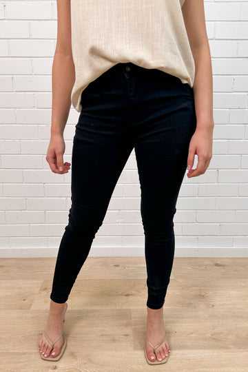 Black: alannah
