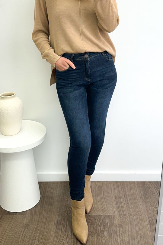 Dark Denim: izzy