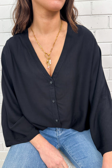 Black: mia