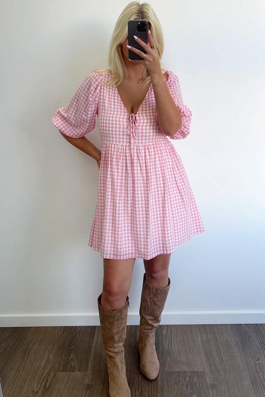 Pink Check: beth