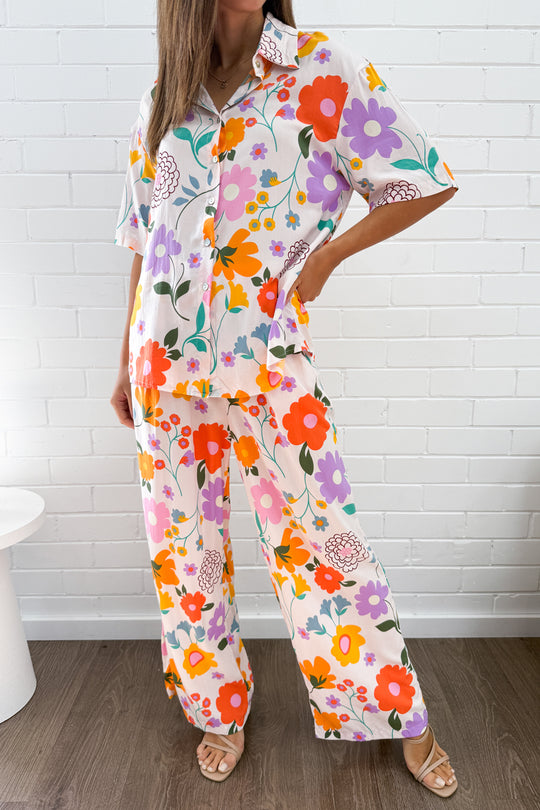 Cream Purple Flower: kym