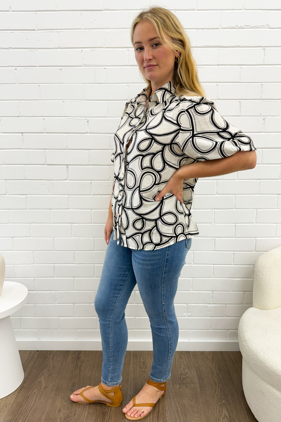 White Black Swirl