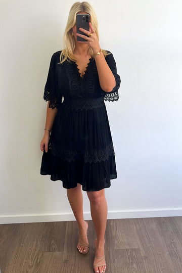 Black: beth