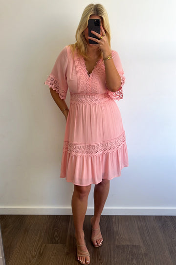 Pink: beth
