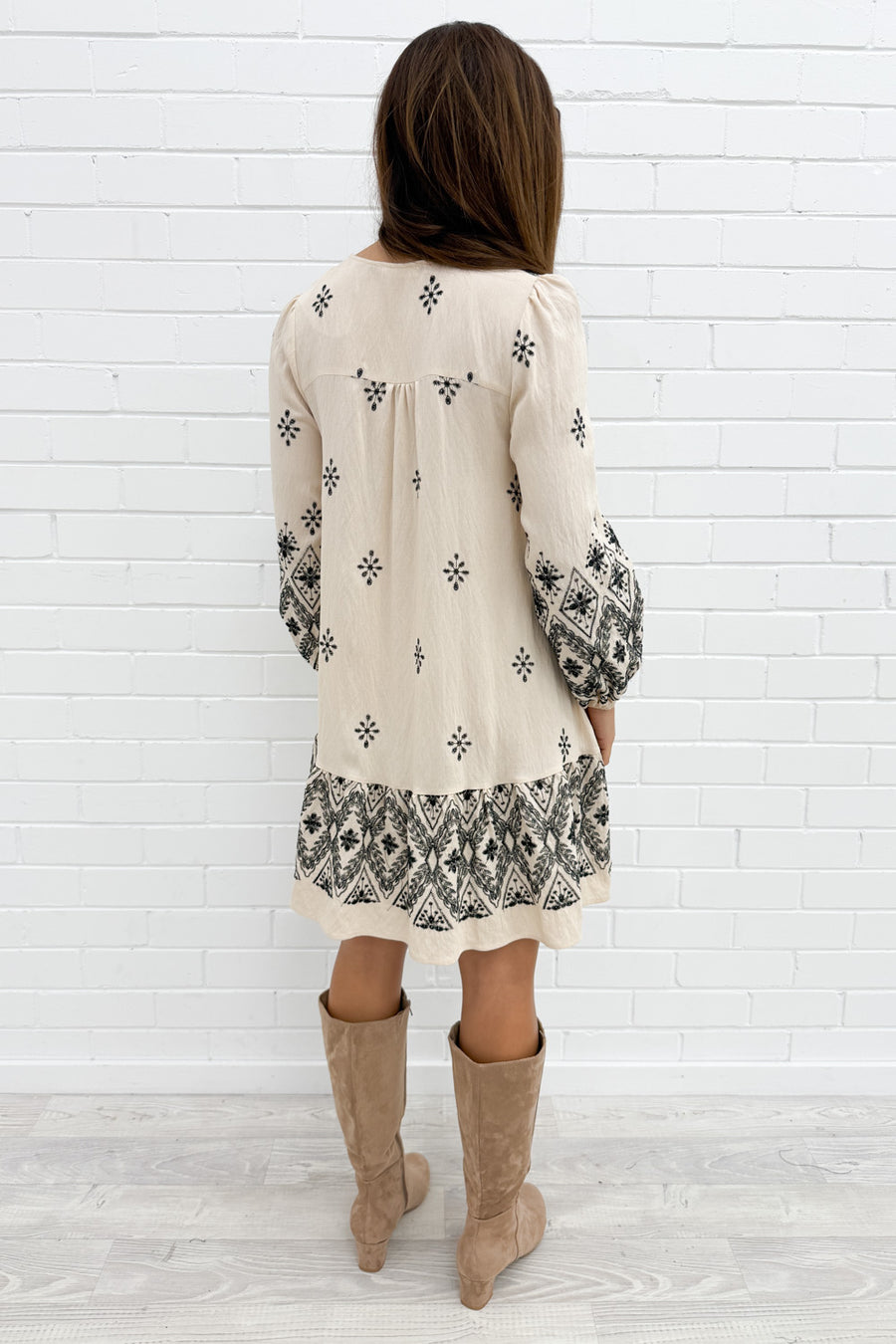 Cream Black