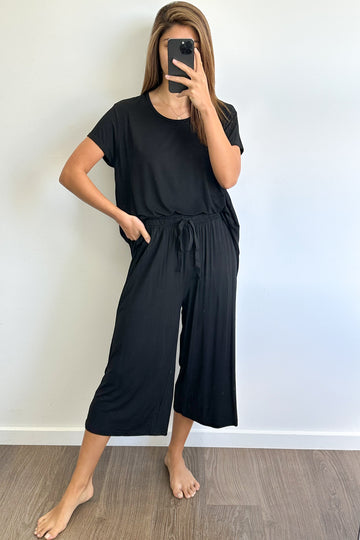 Black: kym