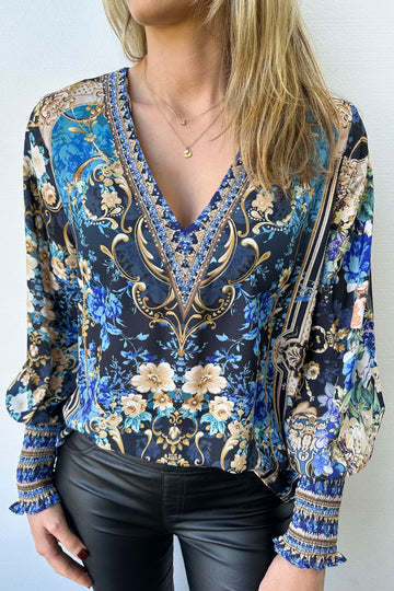 Navy Baroque: izzy