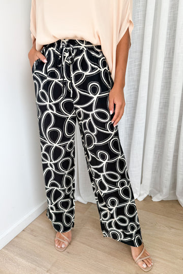 Black White Swirl: kym