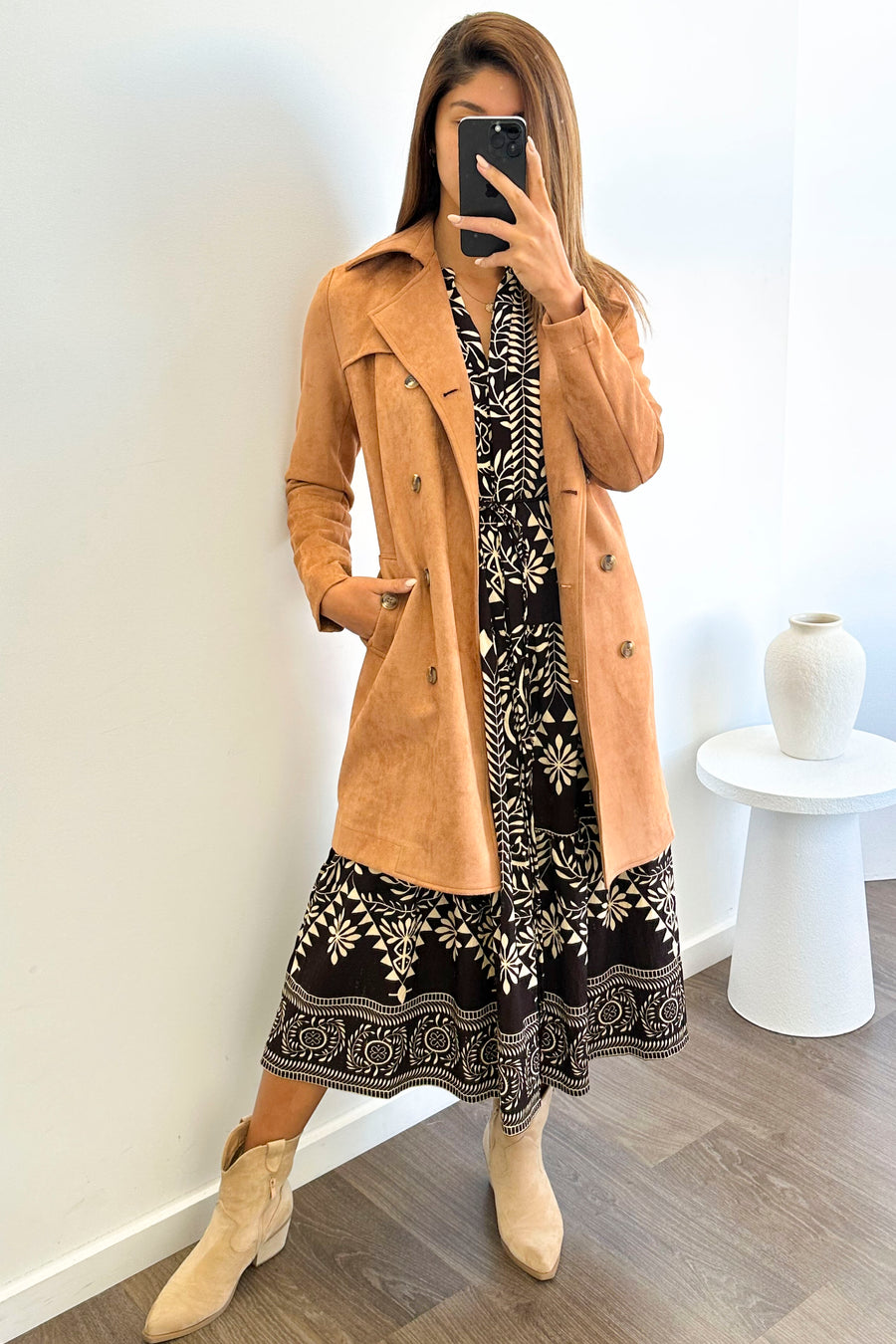 Chocolate Beige Border