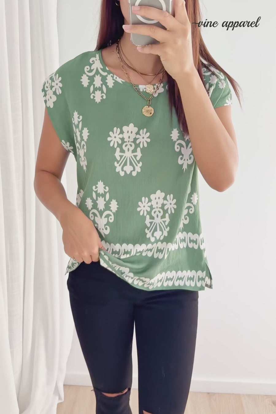 Green White