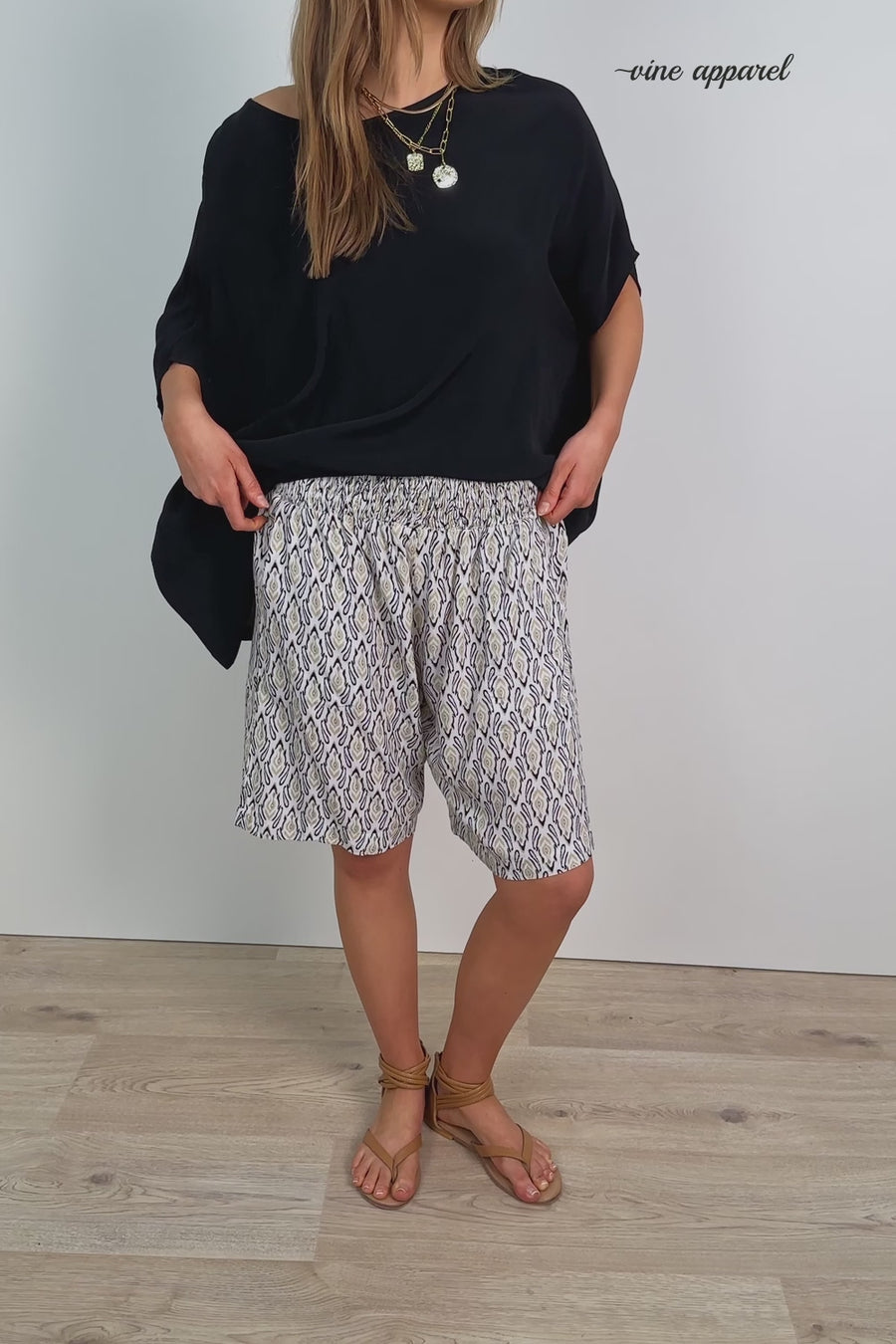 Black Beige Multi