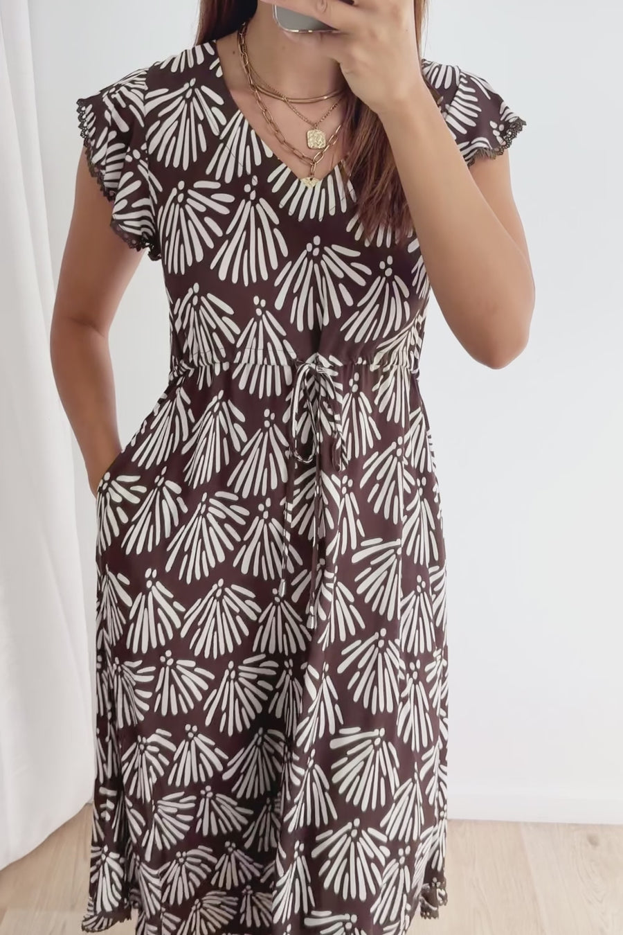 Chocolate Abstract Leaf